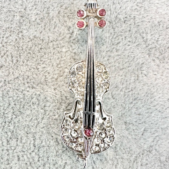 Jewelry - Vintage Silver Tone Violin Musical instrument Clear/Pink Rhinestone Brooch Pin